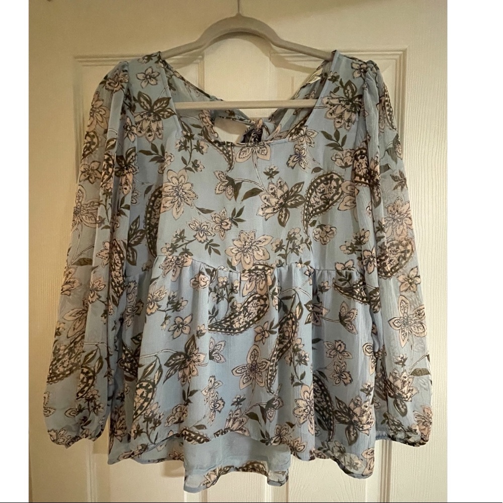 American Eagle Blue Floral Blouse